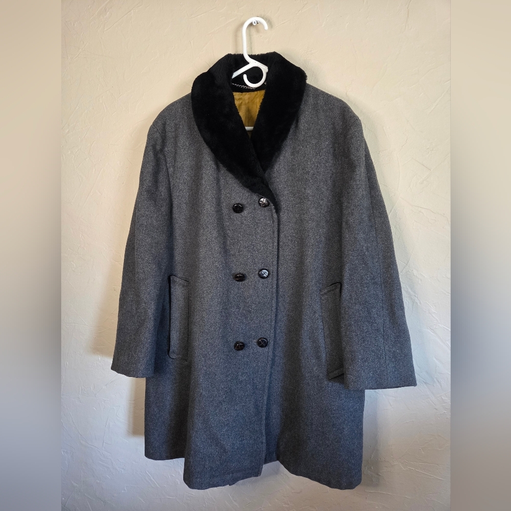 Mighty MAC Gray Double-Breasted Men's Wool OverCoat sz 44 Exclusive Rare Find